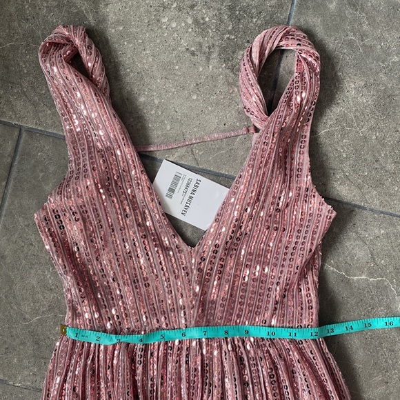 NWT Sabina Musayev Dominique Dress in Rose
Sequin Revolve - Picture 9 of 9